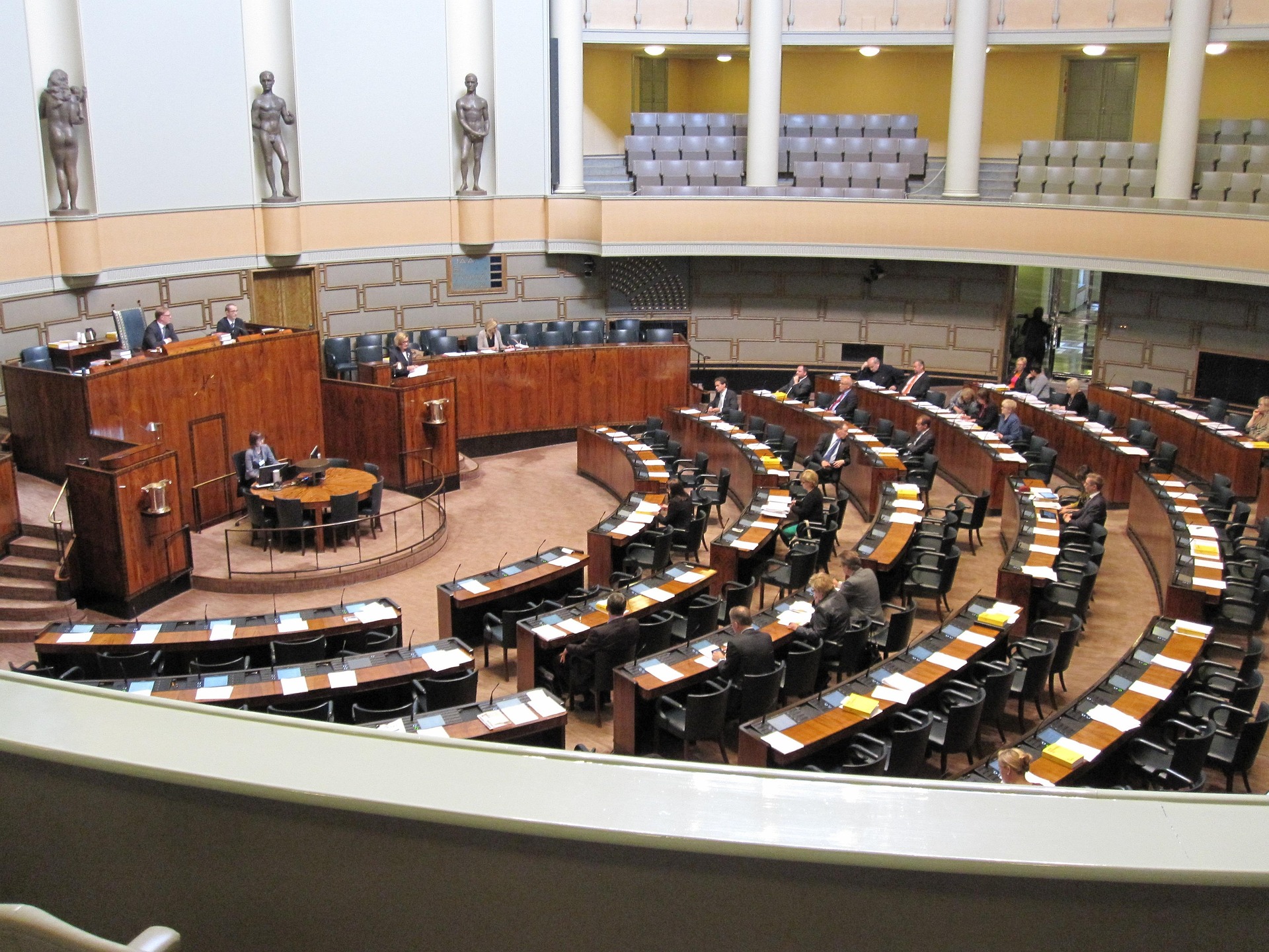 Parlamento Reformu Gündemde