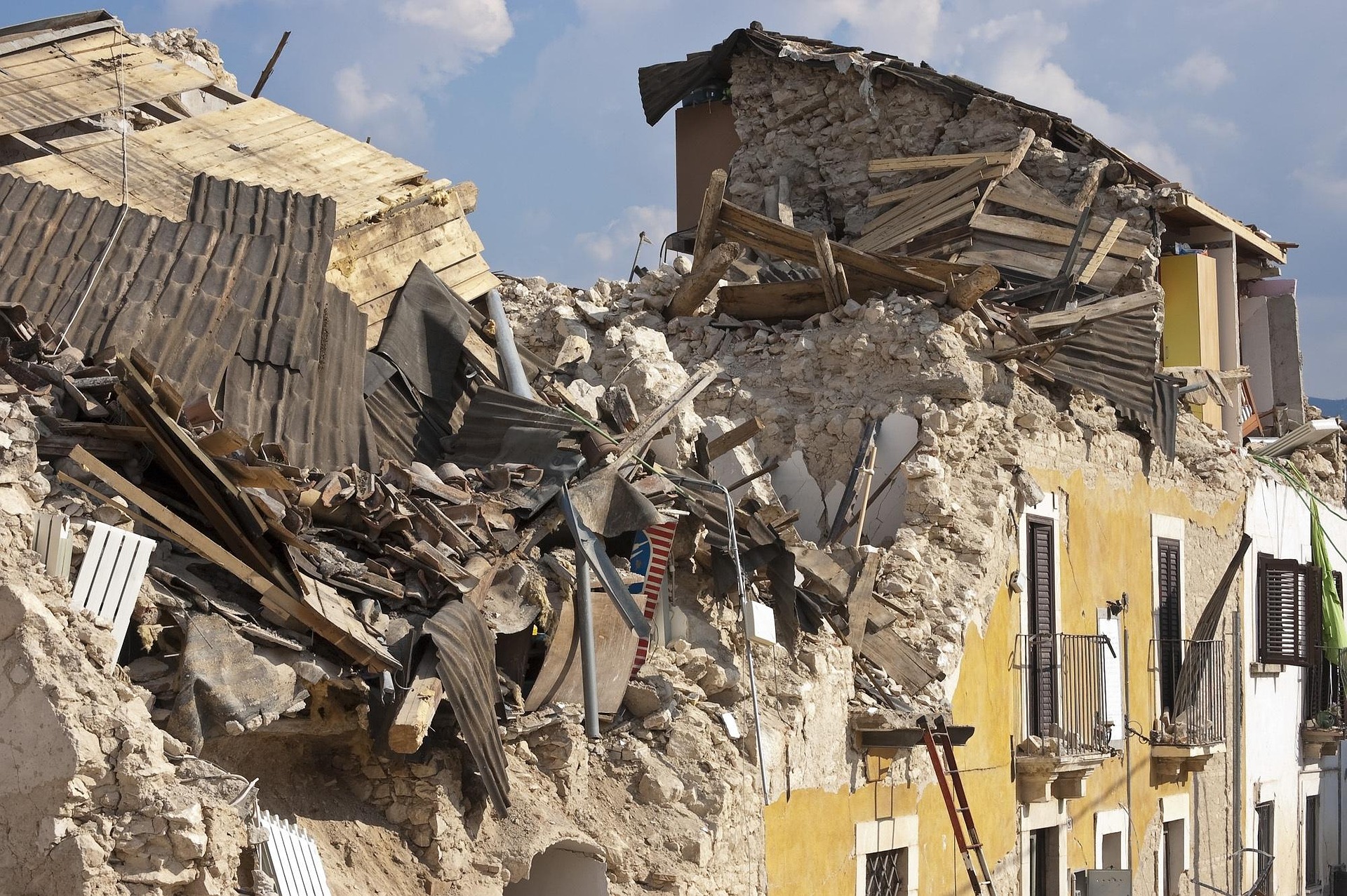 Türkiye’de Yeni Afet Yönetim Sistemi Hayata Geçiyor: Deprem Erken Uyarı ve Koordinasyon Merkezi Kuruluyor