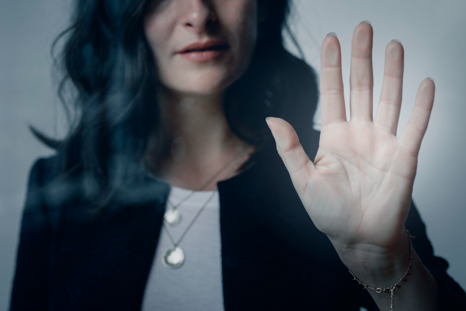 Türkiye’de Dijital Şiddet ve Israrlı Takip Artıyor: 2024 Raporundan Çarpıcı Sonuçlar