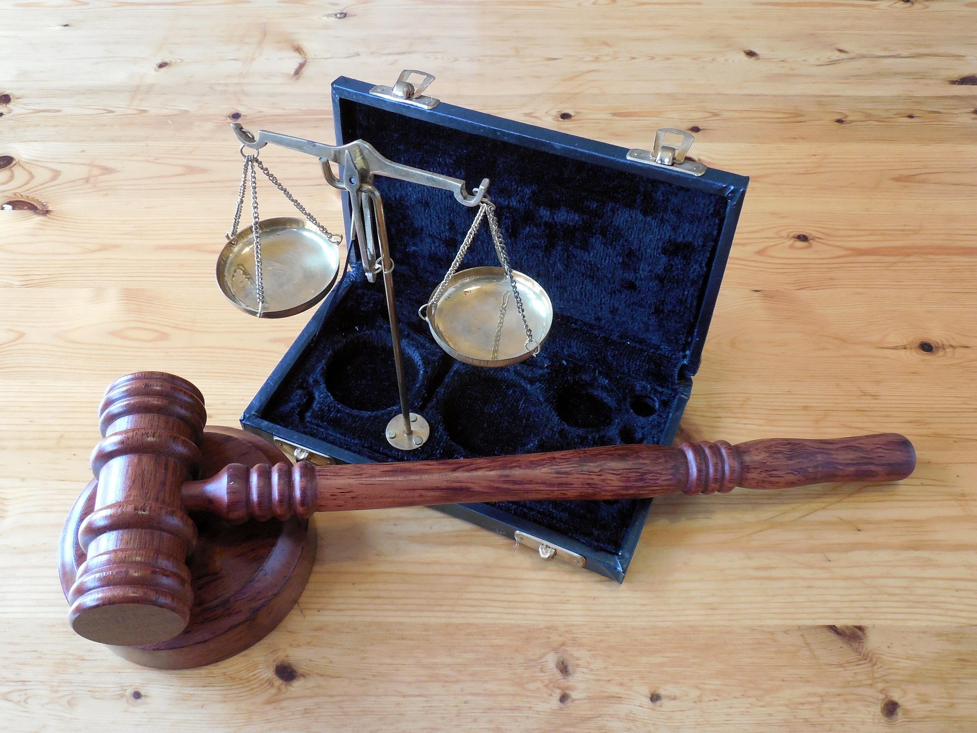 Tarihte İlk Yazılı Kanunlar: Hukuk Sistemlerinin Doğuşu